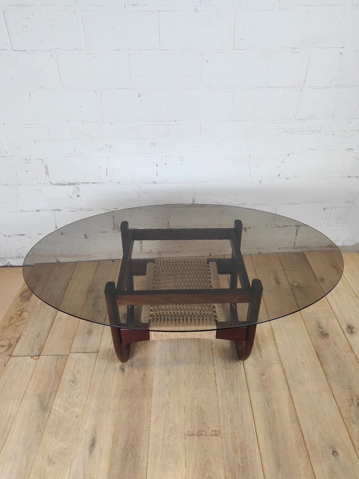 TABLE SALON TYPE SCANDINAVE
