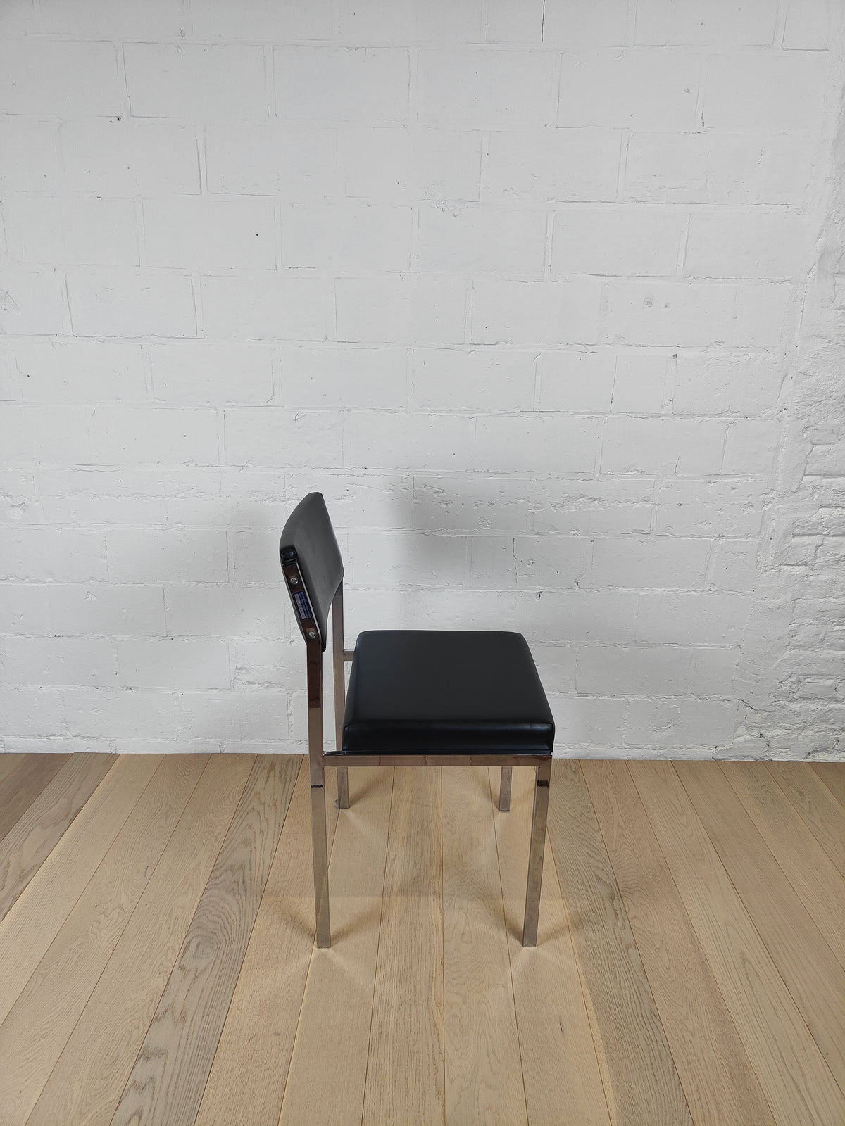 CHAISE VINTAGE CUIR
