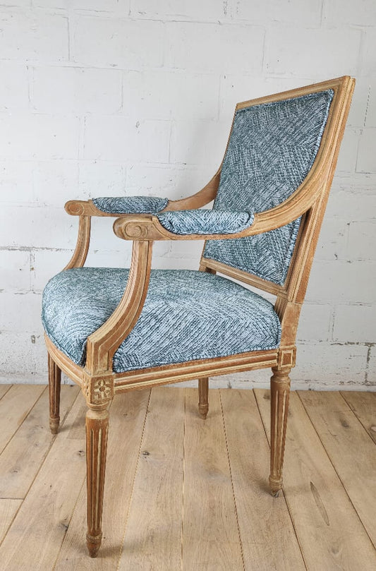 FAUTEUIL TYPE LOUIS XVI